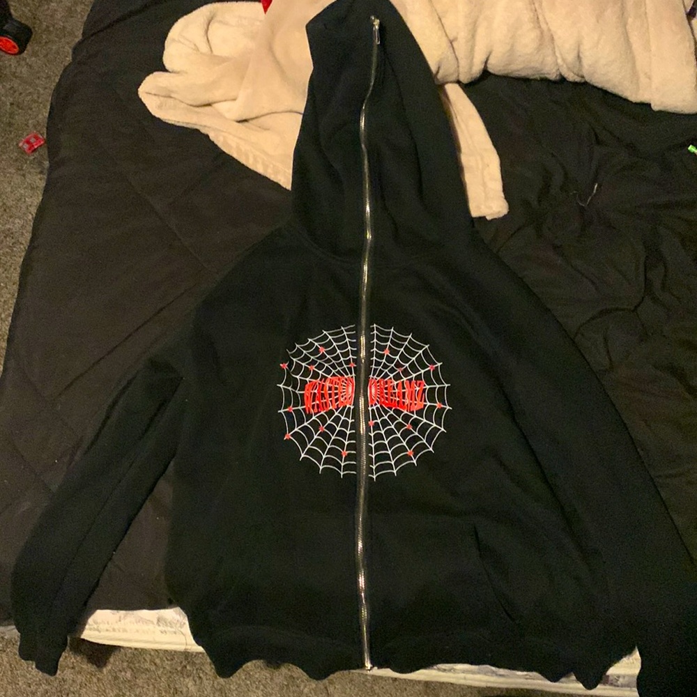new only been worn a couple times has been washed since last worn
